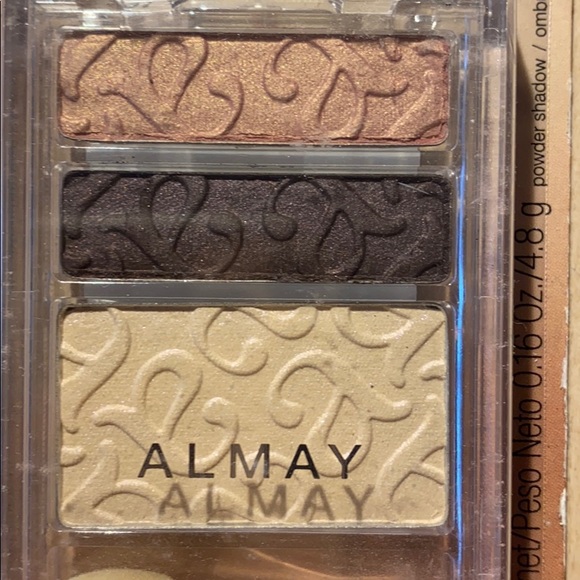 Almay intense i-colour trip for browns - Picture 2 of 3
